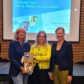 Bürgermeisterin LAbg. Elisabeth Böhm begrüßte Landeshauptmann-Stellvertreterin Anja Haider-Wallner und Klimatologin Christa Kummer im Weinwerk Burgenland in Neusiedl am See.